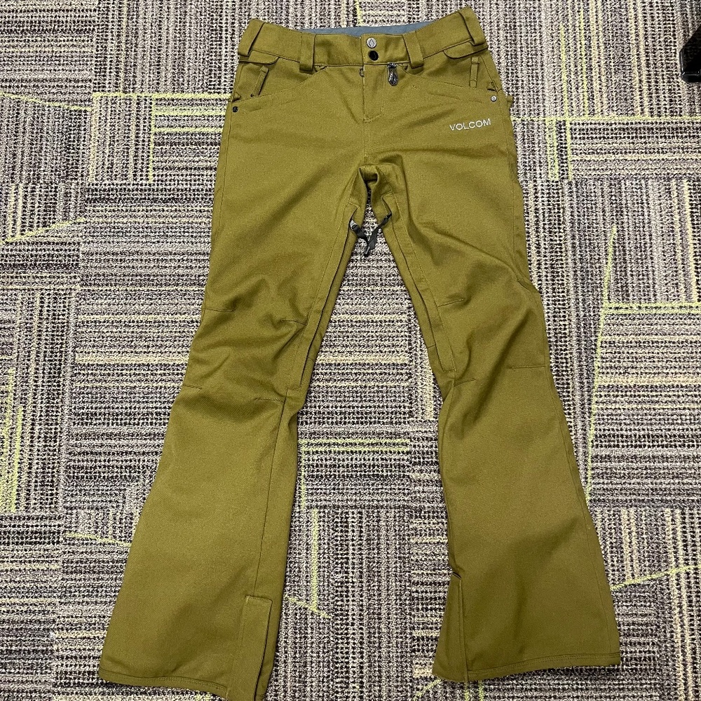 New unused snow pants VOLCOM
